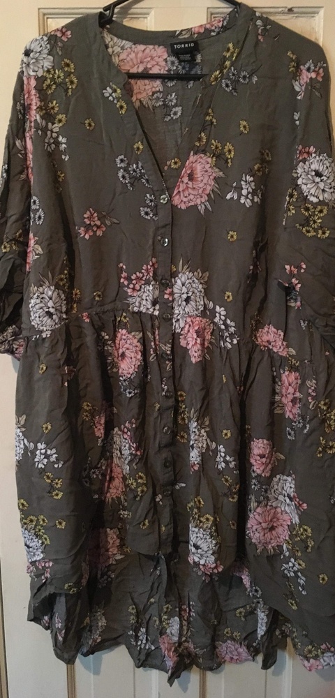 Torrid high low olive size 4